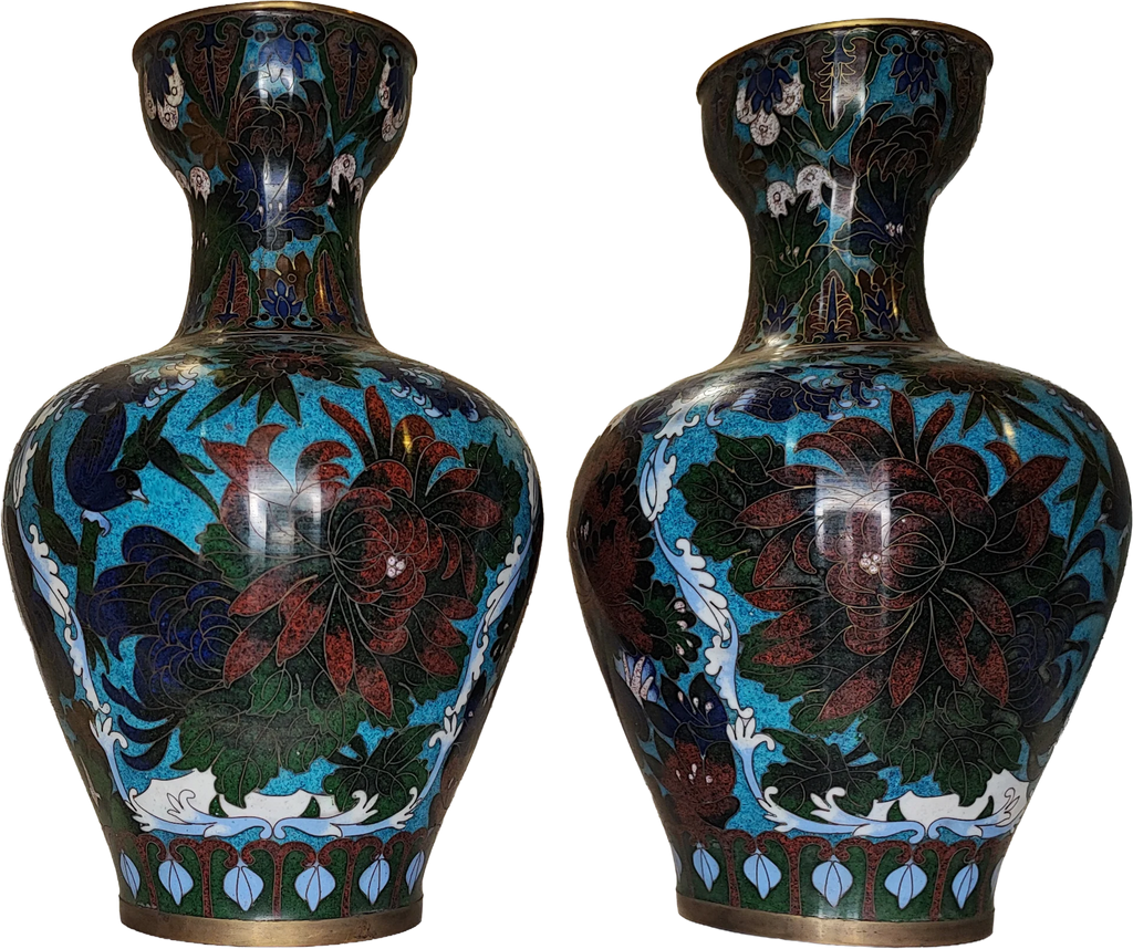 Vaso Cloisonné coppia di vasi con fiori di peonia su fondo azzurro e basi in legno - mazzotta.store